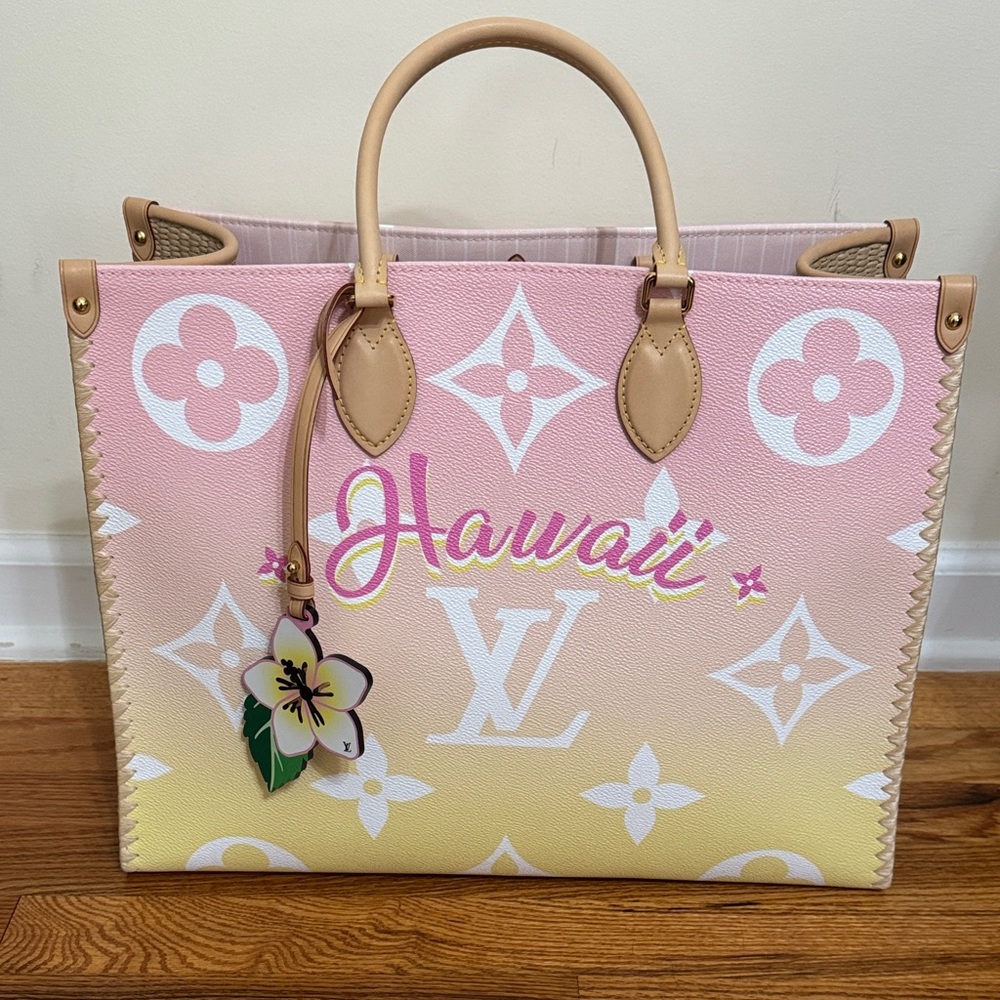 Louis Vuitton Hawaii On The Go GM- NWT